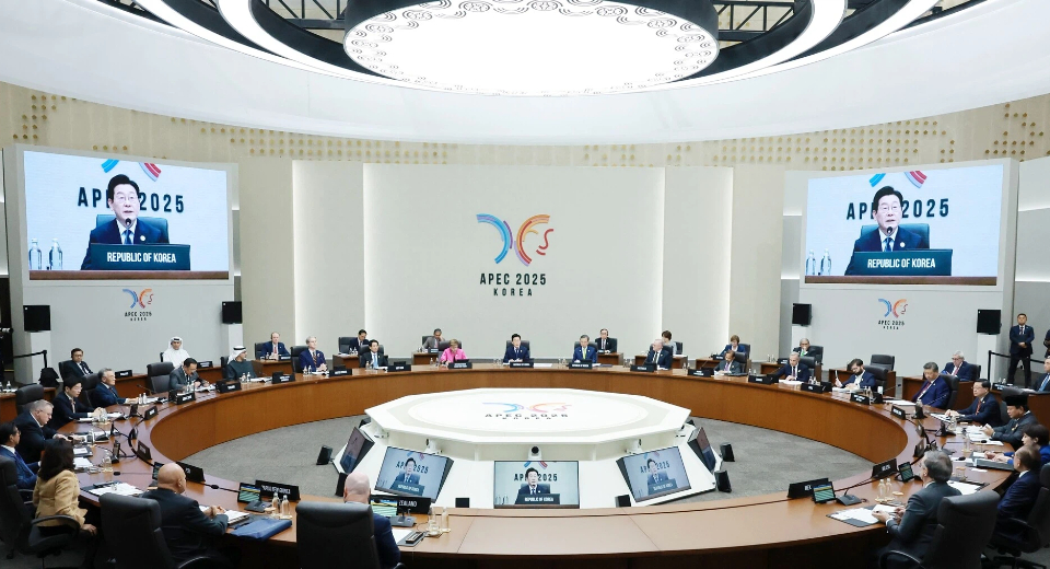 Dicolor Powers 2025 APEC Summit as Exclusive LED Display Partner