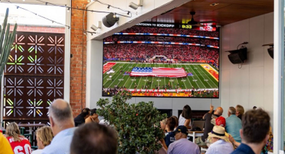Hotel Wine Bar LED Display Solution