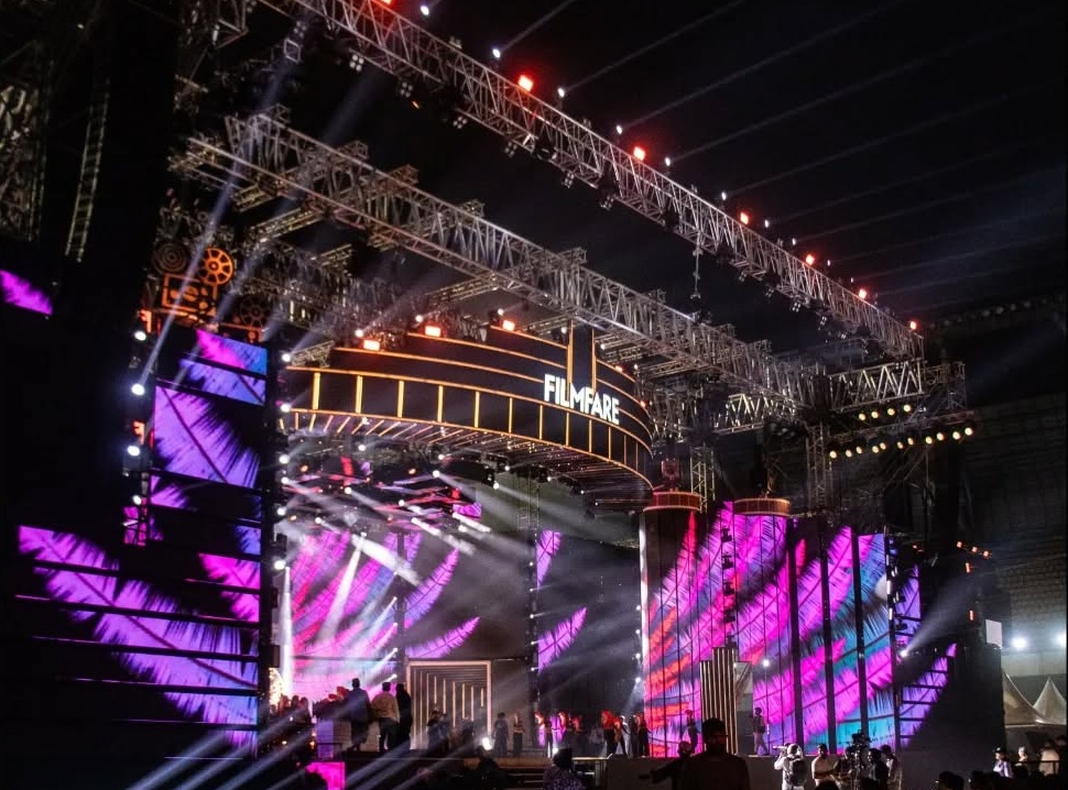 Why &Quot;Thrust Force&Quot; Determines Your Screen'S Lifespan 1 Dv2系列 950Sqm 印度电影奖Filmfare Awards 2025 卢航 2